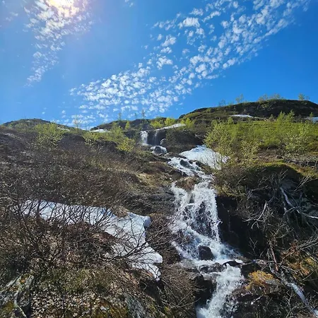 Mountain View 2 Hara